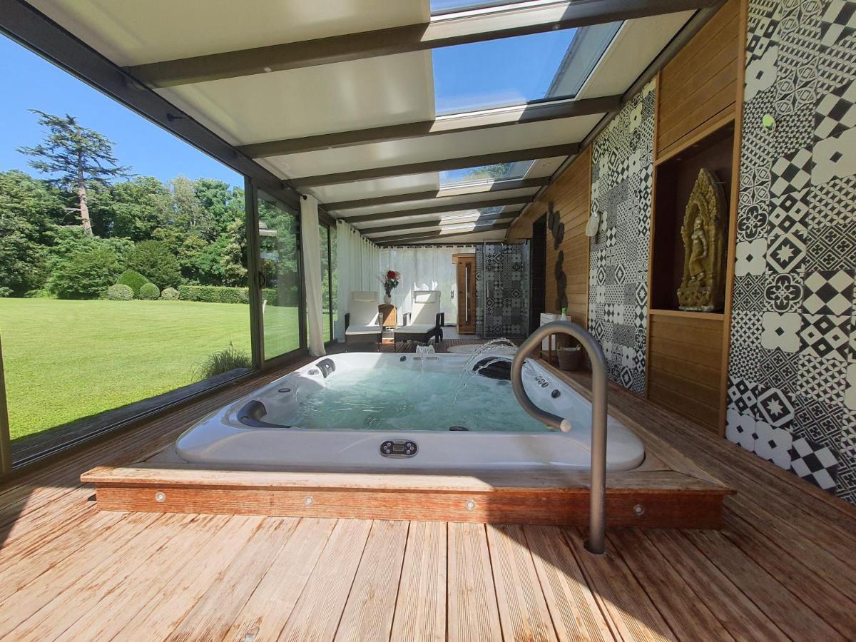 Les Mazeraies Maison D'Hotes Avec Spa Savonnières Exterior foto